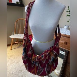 American Eagle Outfitters crossbody bag. Zippers closed.